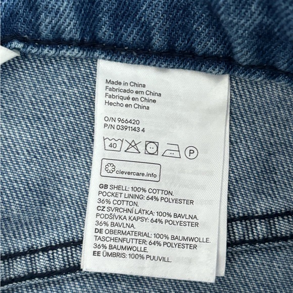 H&M Classic Blue Denim Skirt - Picture 3 of 4